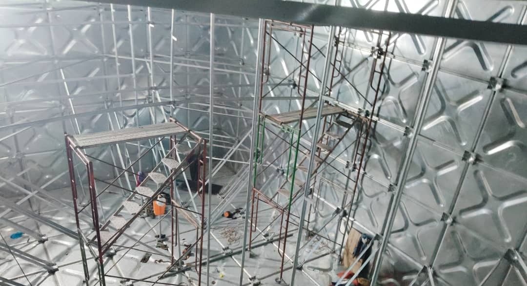 Stainless steel tank panel assembly